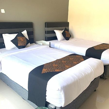 Tjahaja Baroe Syariah Mitra Reddoorz At Dukuh Kupang Otel Surabaya Dış mekan fotoğraf