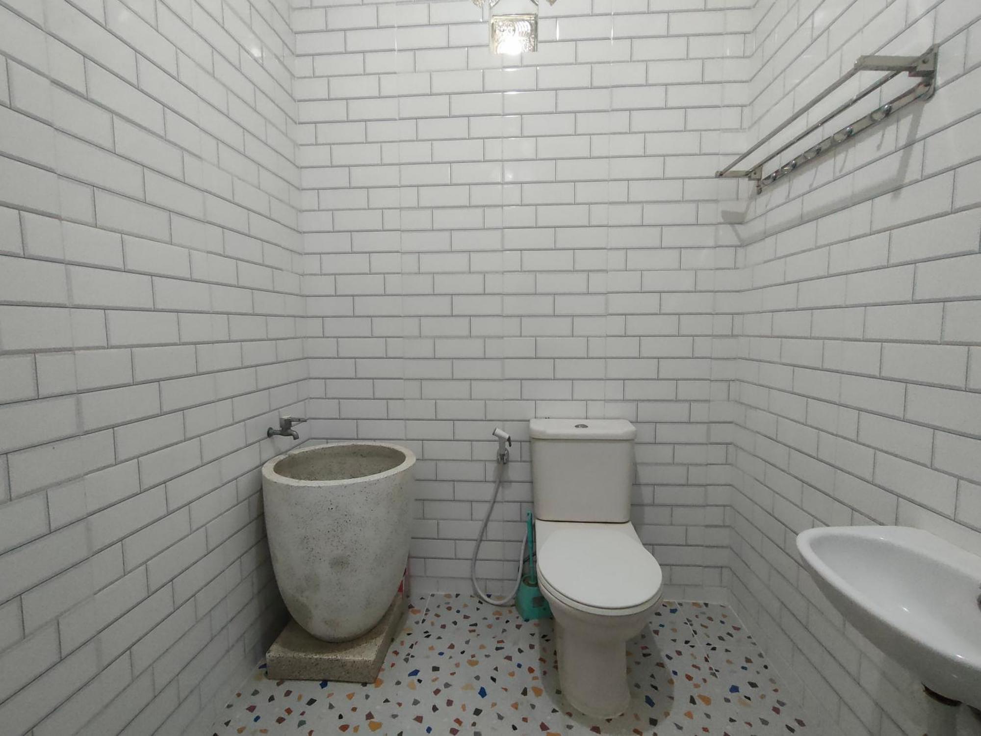 Tjahaja Baroe Syariah Mitra Reddoorz At Dukuh Kupang Otel Surabaya Dış mekan fotoğraf